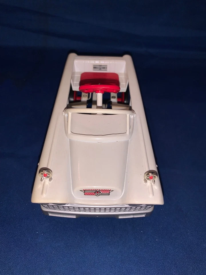 CARRO FUNDIDO 1961 MURRAY SPEEDWAY PACE CAR MARCA REGISTRADA COLEÇÃO DE CARROS INFANTIS SEM CAIXA - Imagem 3 de 4