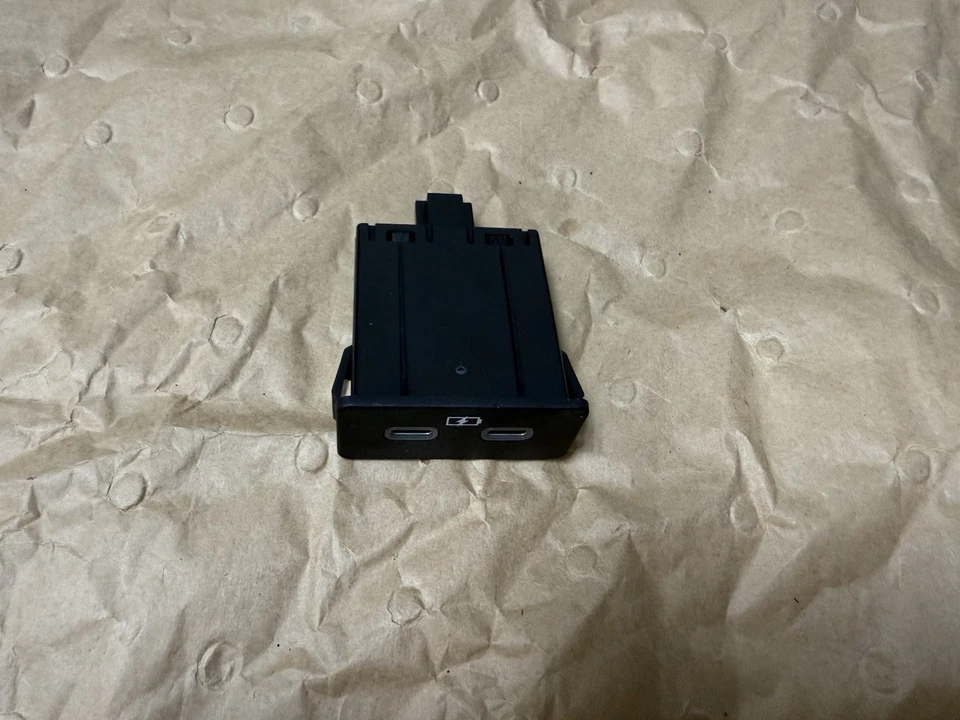 2023 - 2025 MAZDA CX-50 CENTER CONSOLE DUAL USB ADAPTER CHARGING PORT - Image 2 of 3