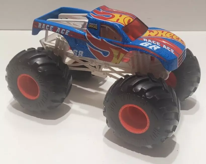 Hot Wheels Monster Trucks 1:24 Race Ace