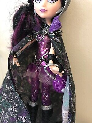 Ever After High Legacy Day Raven Queen