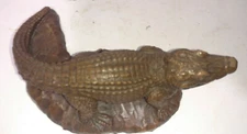 1990 RED MILL MFG CO CRUSHED PECAN SHELL FINISH CROCODILE  SCULPTURE