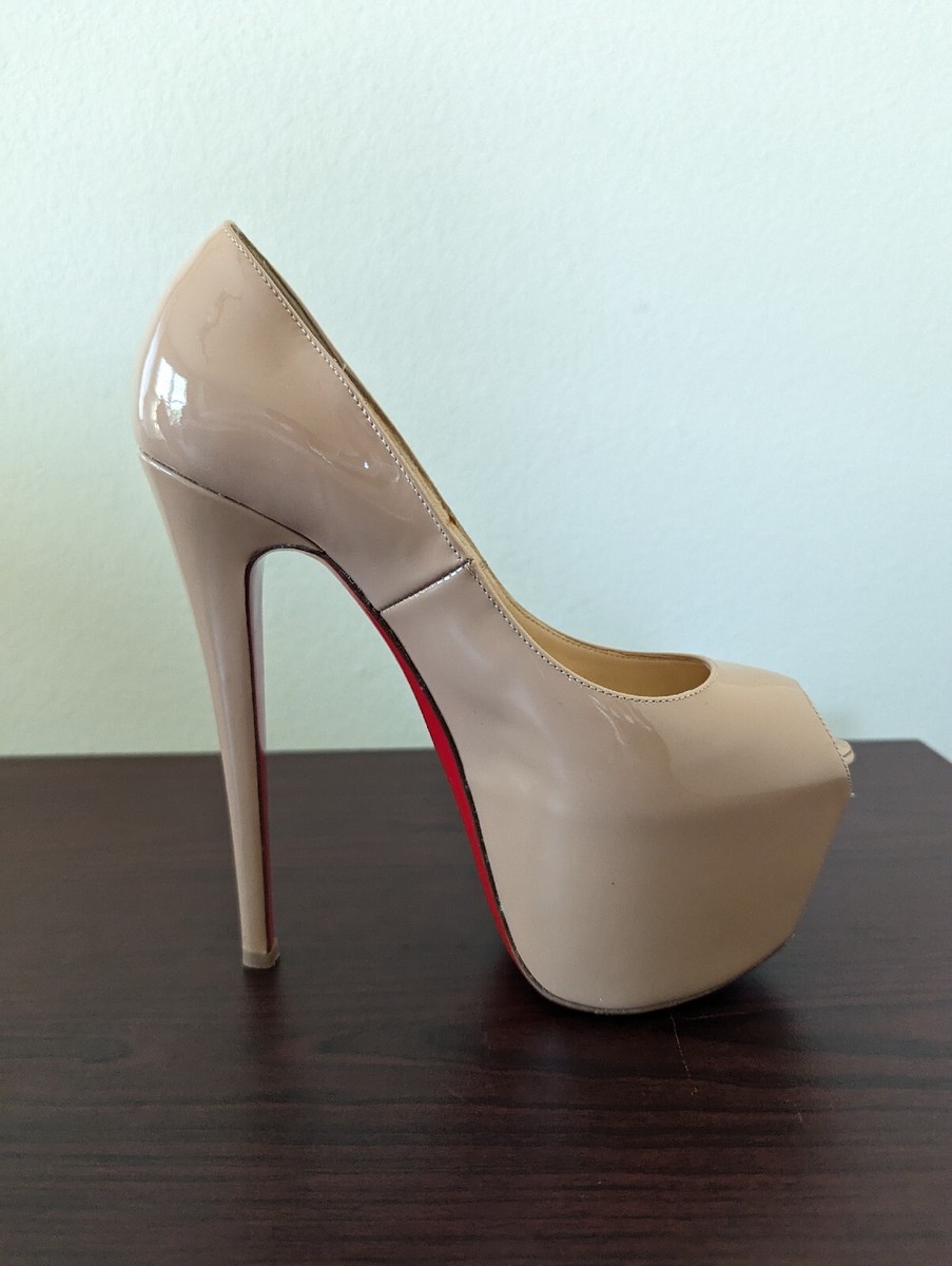 靴 Christian Louboutin Nude Patent Highheel Christian Louboutin So Kate 120mm Pump Nude Patent Leather
