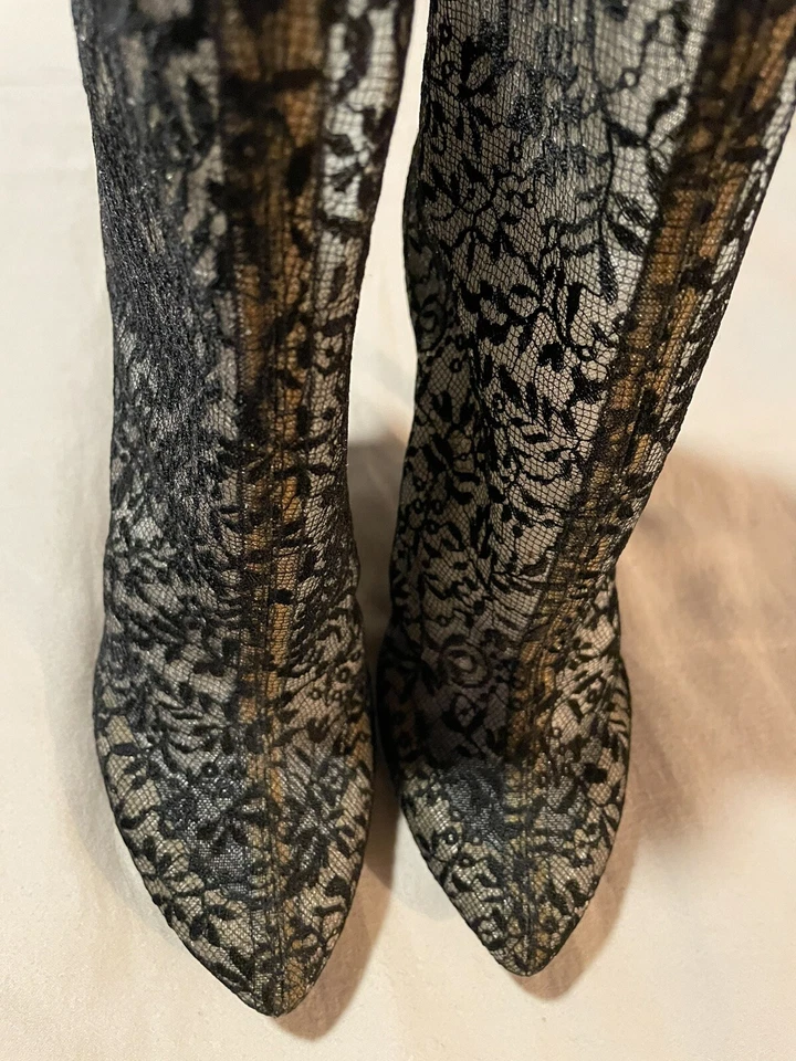 $890 Bottega Veneta Lace Ankle Boots Booties Patent Trim & Heels Black 38.5 - Image 3 of 4