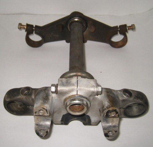 75 HONDA GOLDWING GL1000 STEERING STEM