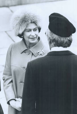 Royal Tours Queen Elizabeth And Prince Philip Ottawa 1977 Old Photo 3