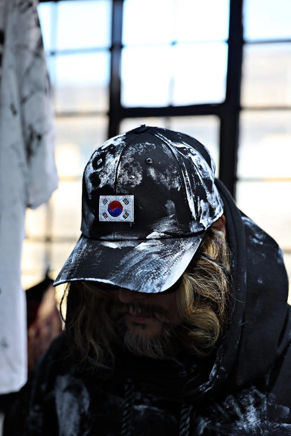 ByTheR Rough Painting Mini Taegeukgi Embroidery Ball Cap Hat Black