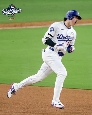Shohei Ohtani 8x10 photo Los Angeles Dodgers 2025 World Series