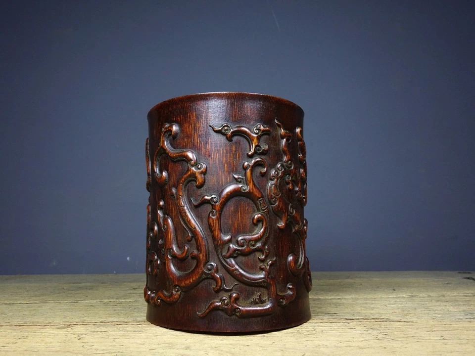 Maceta de cepillo exquisita de bambú antiguo natural tallada a mano para coleccionar 神龙献瑞 2773 Foto 3 de 4