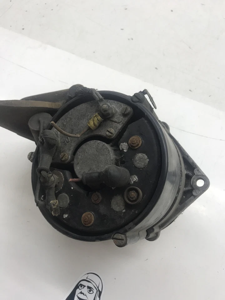 Generator Lichtmaschine Bosch 0120400504 für Mercedes W111 W113 W110 - Image 4 of 4