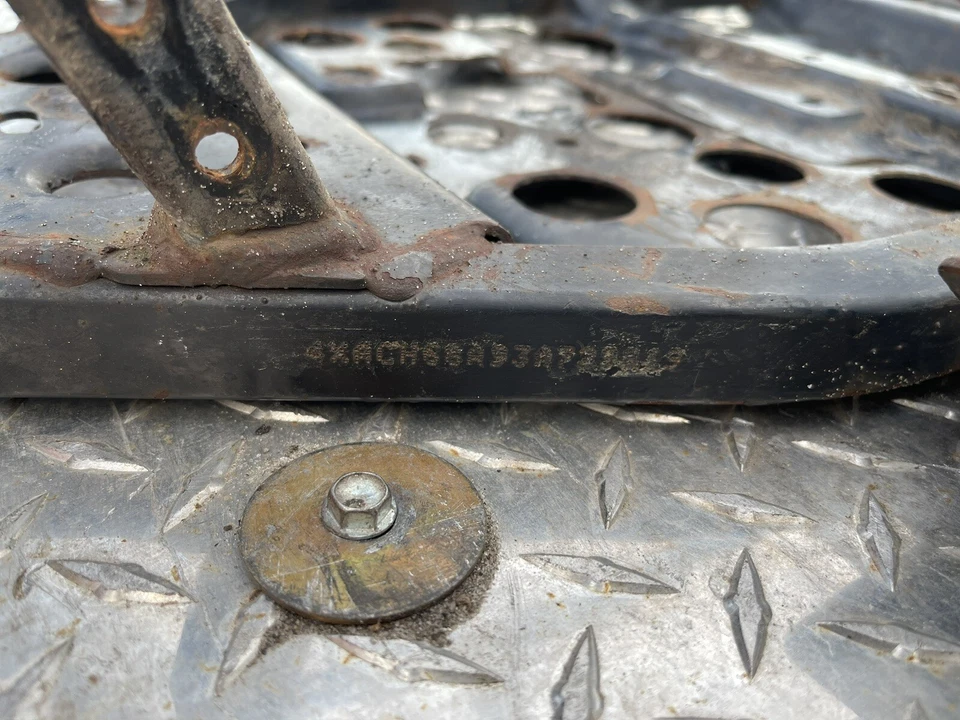 Cuadro Polaris Sportsman 700 EFI 07 pieza OEM #1015740-067 Foto 3 de 3