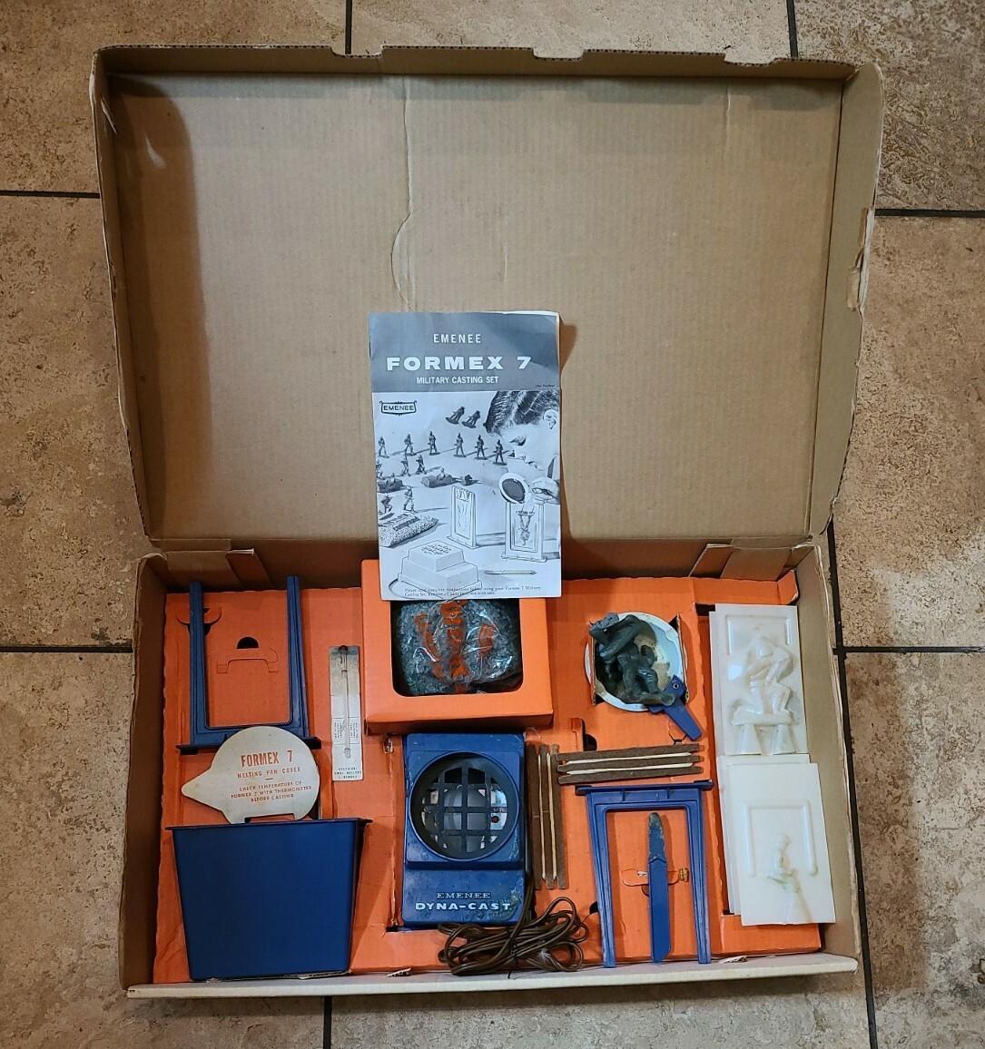 米軍実物　FACSIMILE SET TACTICAL AN/GXC-7A Emenee Formex 7 Military company Casting Set Vintage 1960s 5 molds