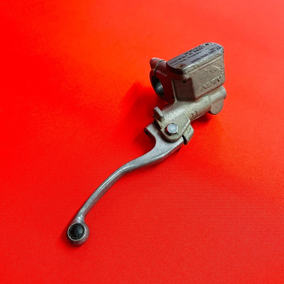 CILINDRO MAESTRO FRENO DELANTERO RM250 ORIGINAL OEM SUZUKI RM 250 (1996-2004) Foto 3 de 4