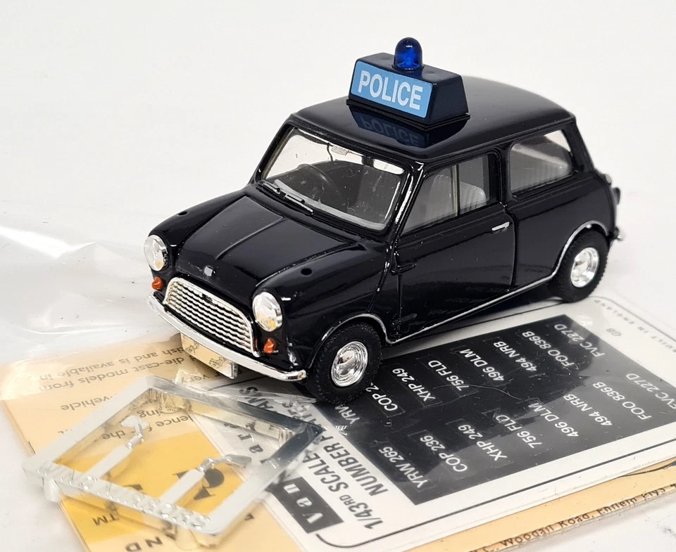Vanguards 1/43 Austin 7 Mini Birmingham Police Diecast Scale Model Car - Image 4 of 4