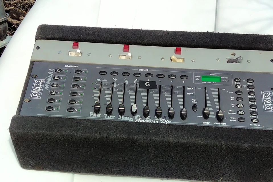 American DJ DMX 8 Chan Operator Controller & Console With 2/2 dimmers - Image 4 of 4