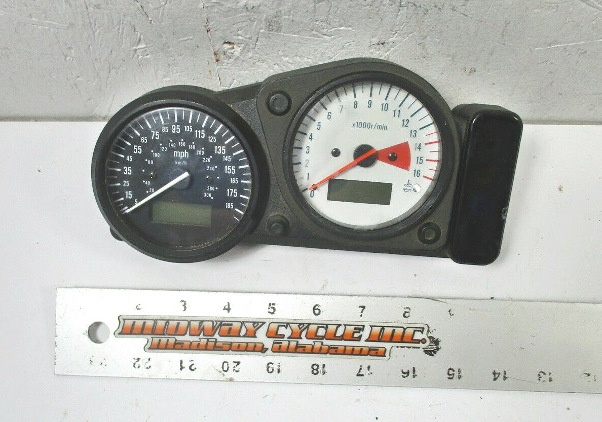 SUZUKI GSXR750 SPEEDOMETER GAUGE METER INSTRUMENTS 34120-33E33