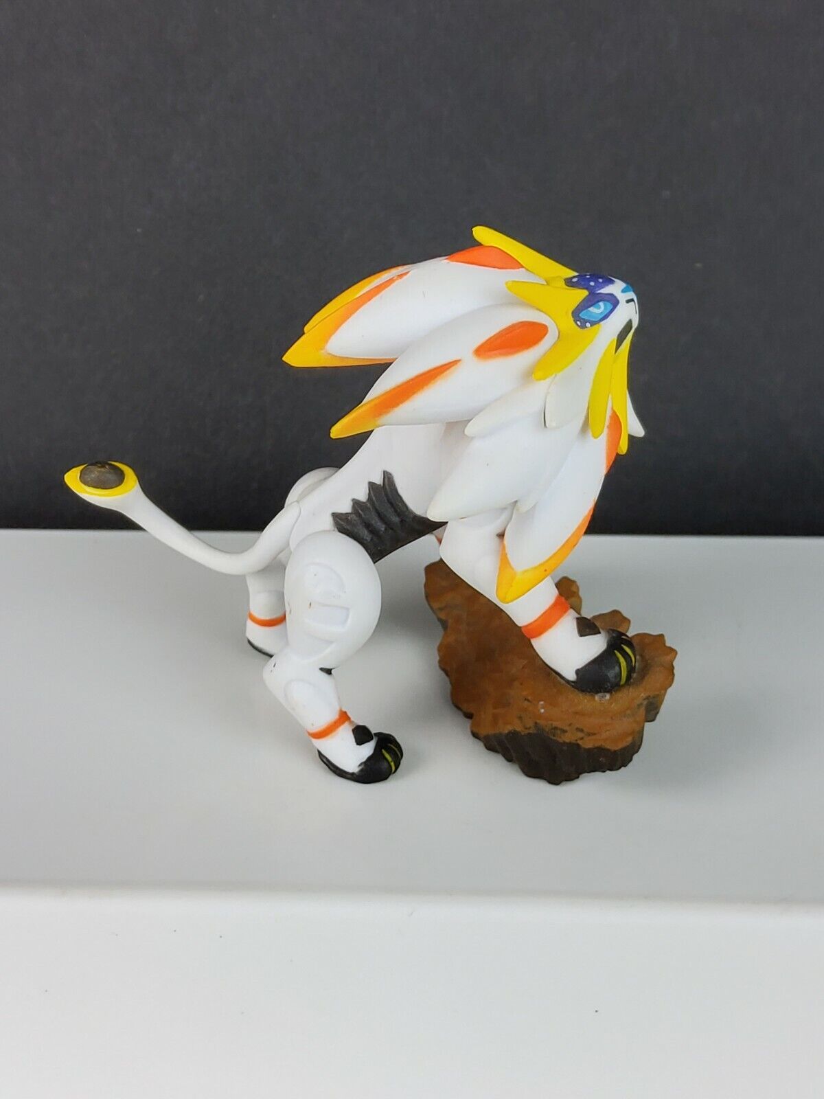 Pokémon-Figurine légendaire Solgaleo 30 cm