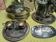 VINTAGE WM ROGERS MFG CO SILVER PLATE ten piece Set
