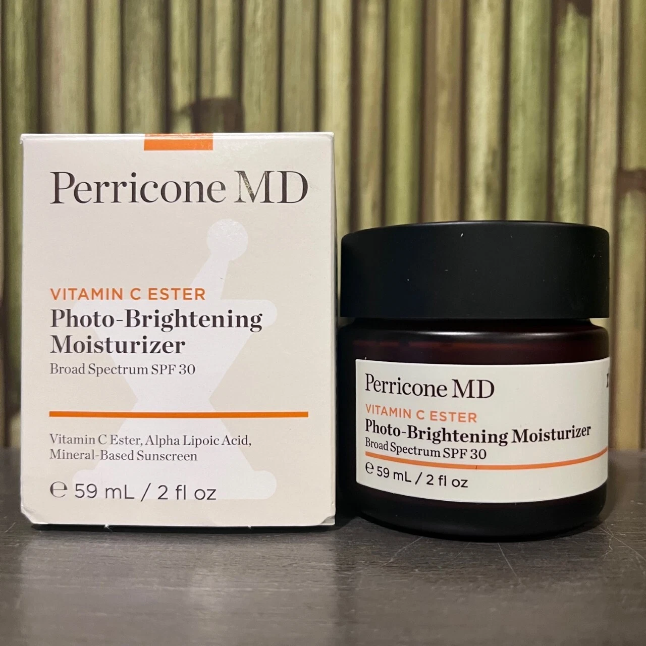 Perricone MD Vitamin C Ester Photo Brightening Moisturizer - 2 oz / 59 mL
Opens in a new window or t