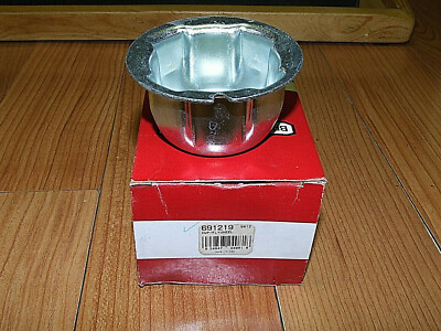 Briggs & Stratton OEM NOS 691219 Starter Cup for Flywheel          (LOC.B&S BOX)