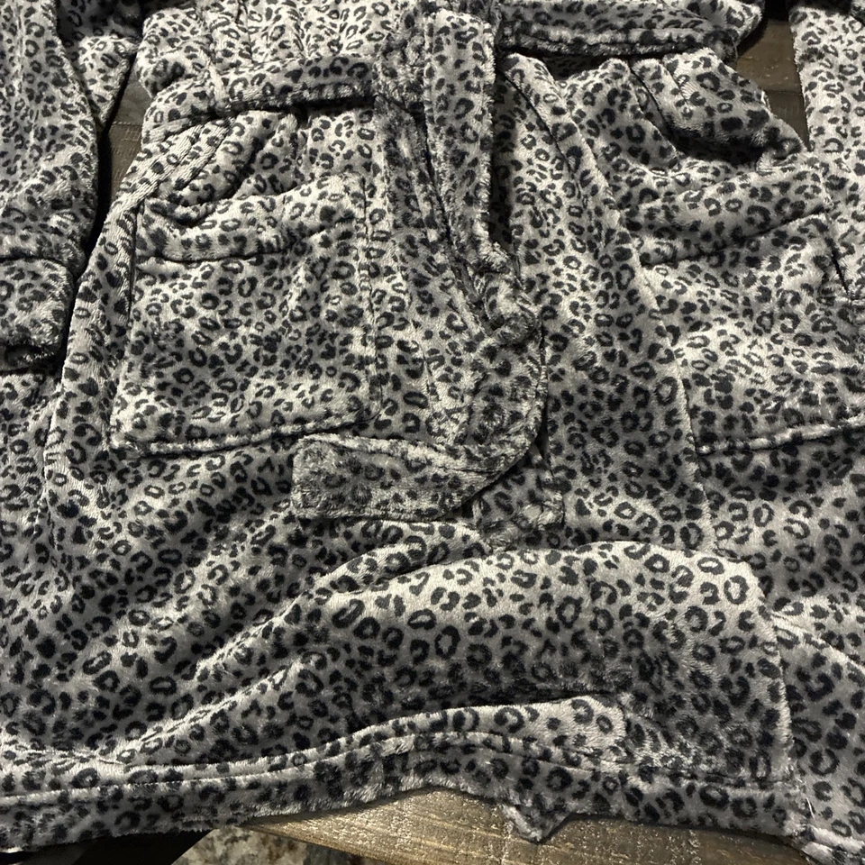 Sonoma Women's Plush Robe XL Leopard Print Belted Soft Fleece Cozy Lounge EUC - Image 4 of 4