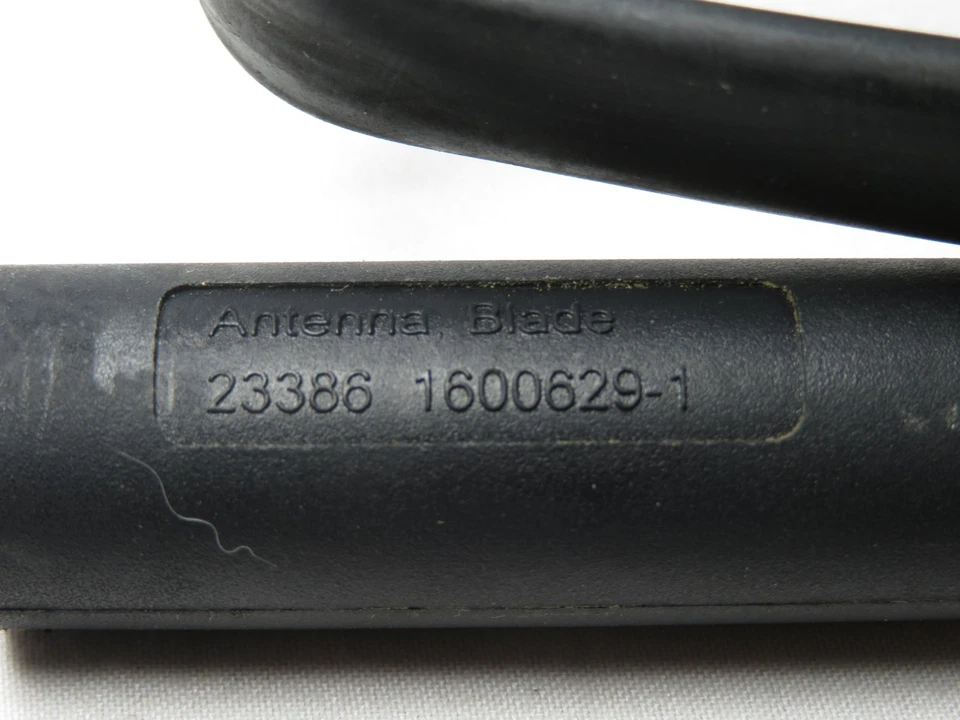 Антенна THALES PRC-148 MBITR Blade Whip 23386 1600629-2 30-90 МГц (48») - Изображение 2 из 3