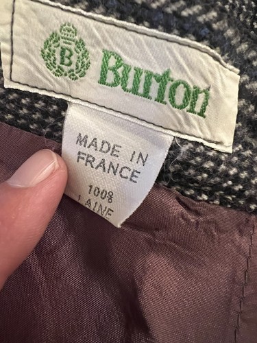 Burton Women’s wool skirt - 26” Waist - 26” Length - Picture 2 of 6
