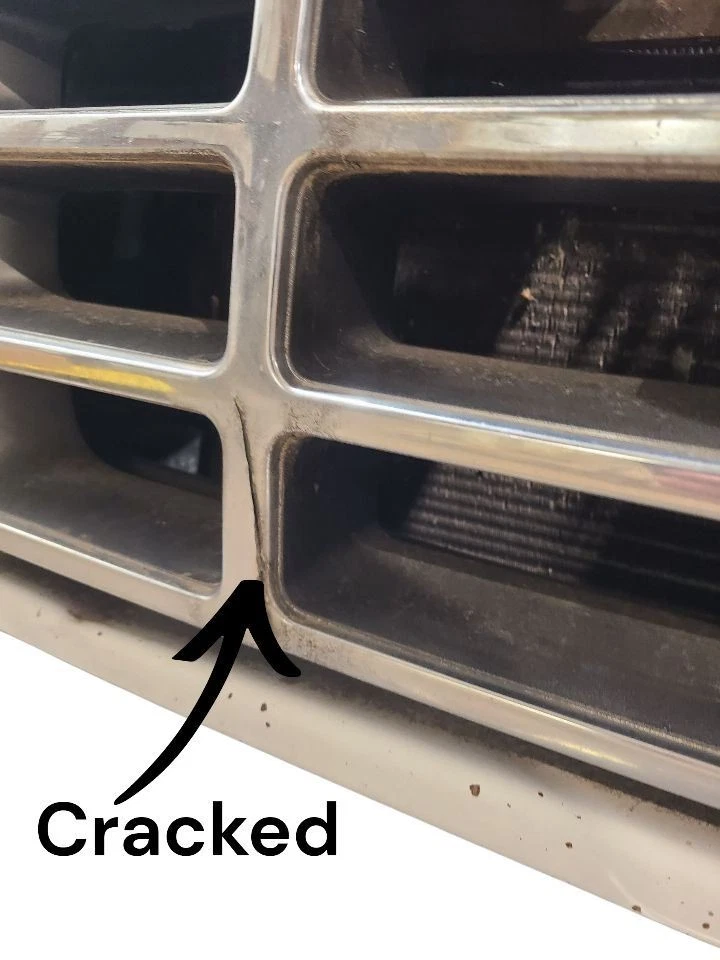 Grille From 8501 GVW Chrome Fits 92-97 FORD F250 PICKUP 651949 - Image 3 of 4