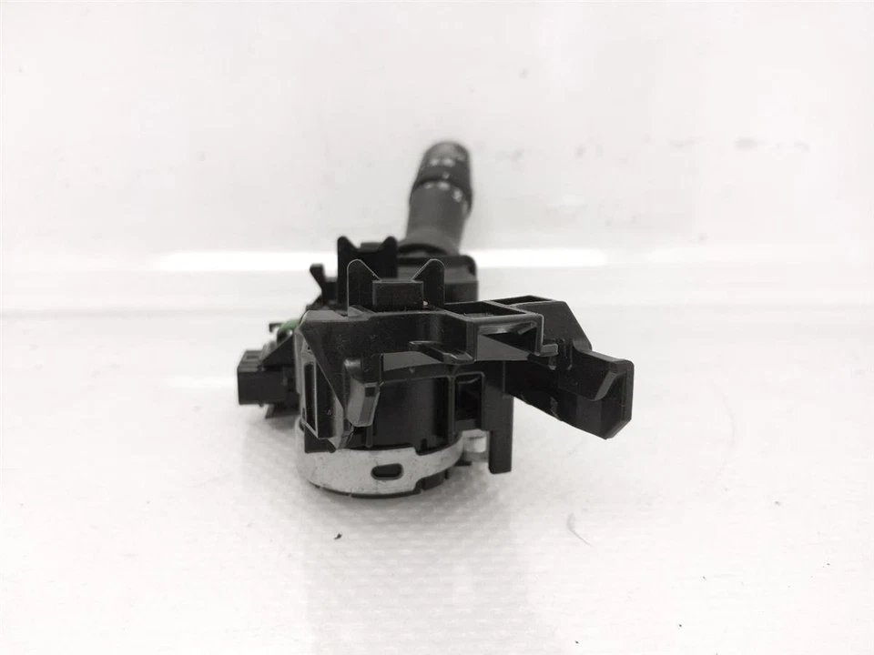 Interruptor de señal de giro de faros Subaru Crosstrek 2016-2017 83115Fj050 sin estrella de empuje Foto 3 de 4