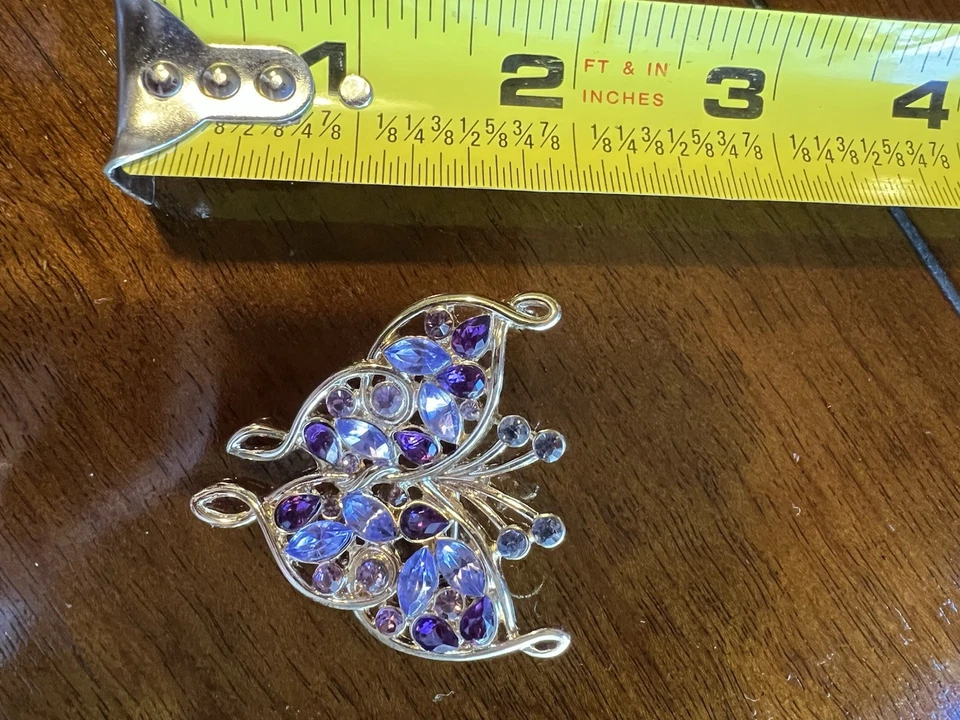 Hermoso Broche Napier Tonos de Estrás Púrpura Mariposa Tono Dorado Foto 4 de 4