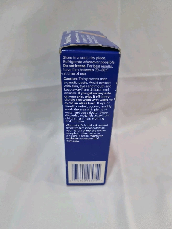 Polaroid Polacolor 64 Tungsten INSTANT COLOR FILM 3.25 x 4.25 Expired Feb 95 - Image 2 of 4