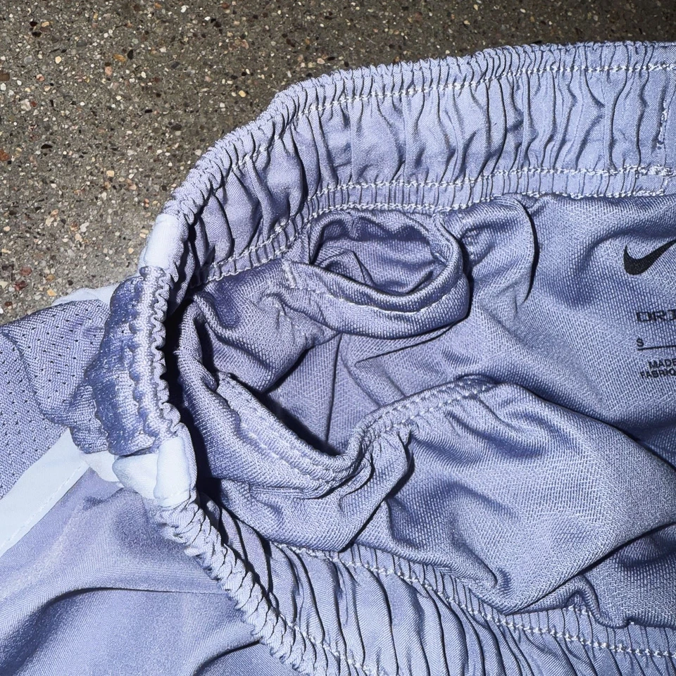 Pantalones Cortos para Correr Nike Dri-FIT Tempo Para Mujer Pequeños Forrados CU8890-519 Poliéster Foto 3 de 4