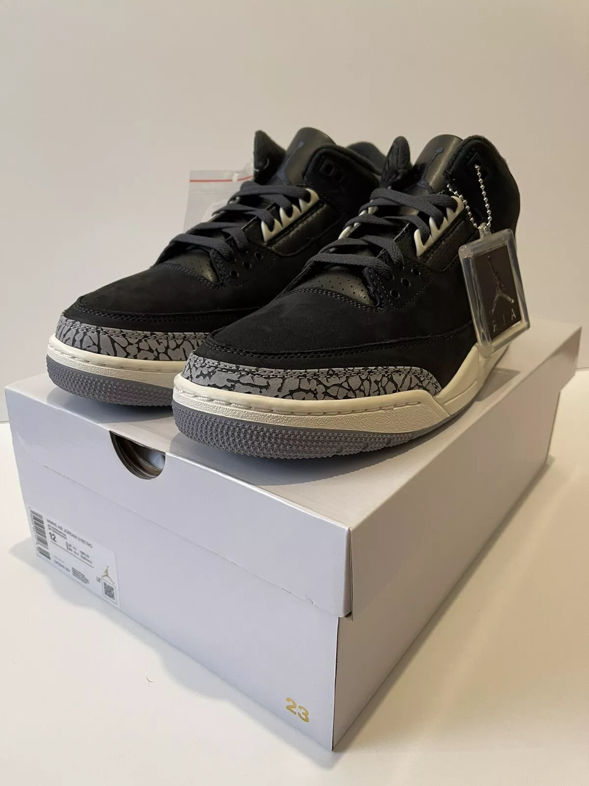 Taille 10,5 US Homme   Jordan 3 Retro Off Noir Taille 12 W