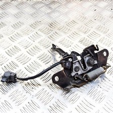 Capot Mazda 121
