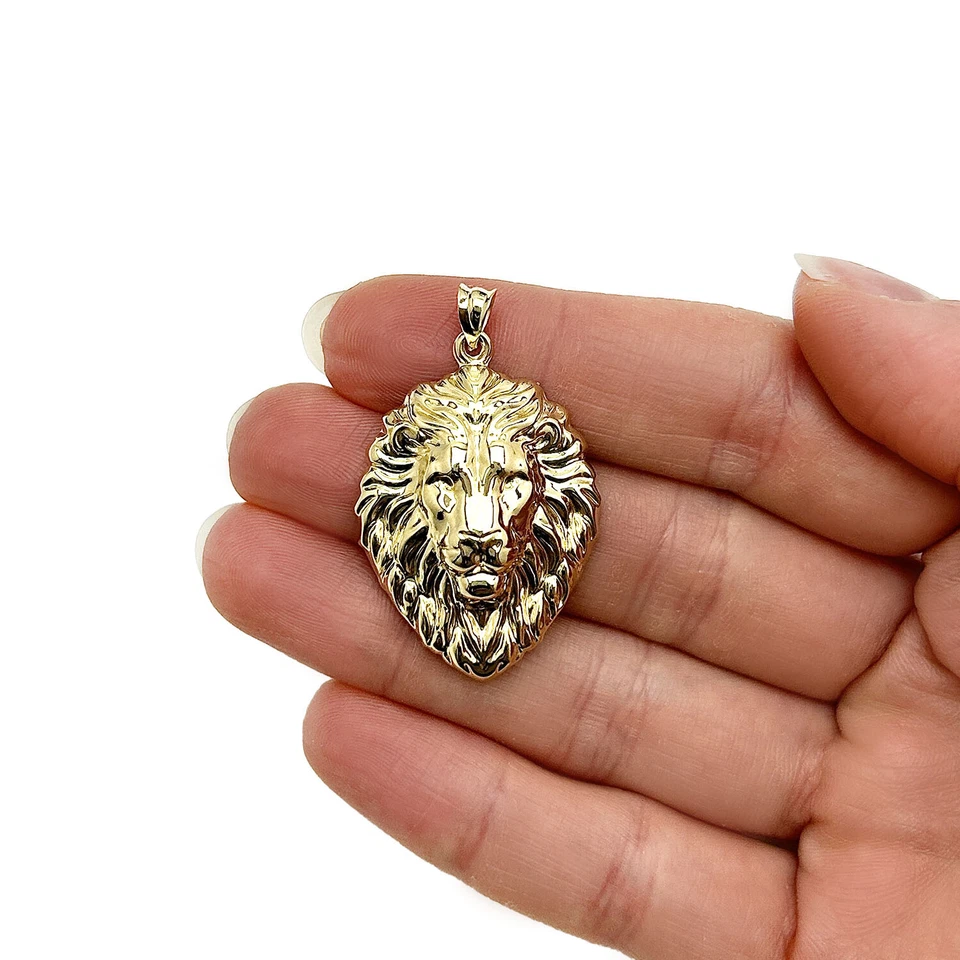 Colgante con cabeza de león de oro real de 14 quilates de 1,4" Foto 4 de 4