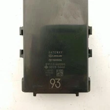 2020 NX300     8911162050 NETWORK GATEWAY ECU 