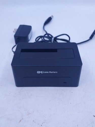 Cable Matters SuperSpeed USB 3.0 to 2.5 Sata Hard Drive Docking Station - Picture 2 of 9
