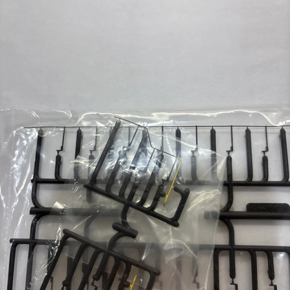 HO Scale Athearn? Handrail Sets. (x3) - Image 3 of 4