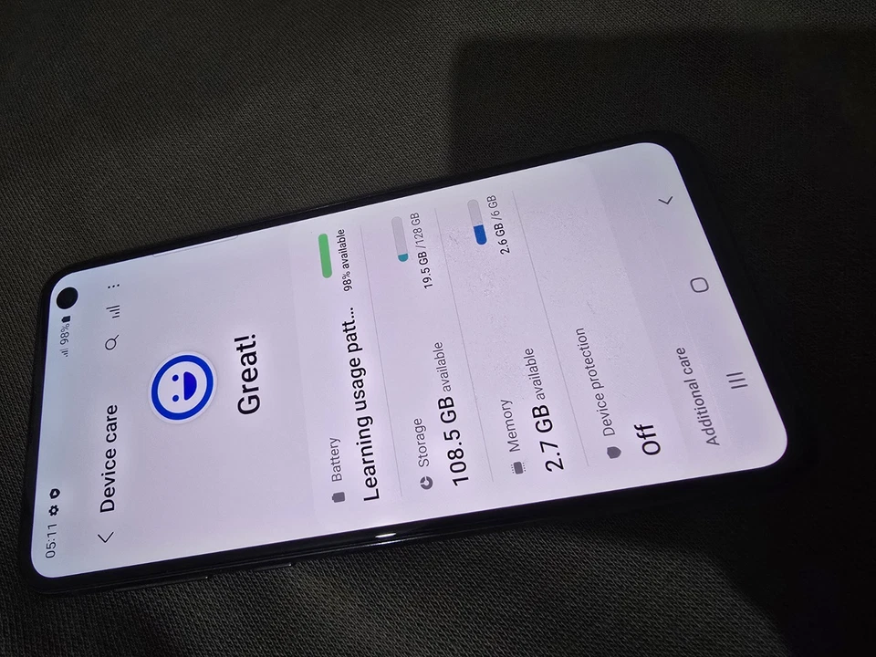 Samsung Galaxy S10e · 128GB, photo 4 of 5