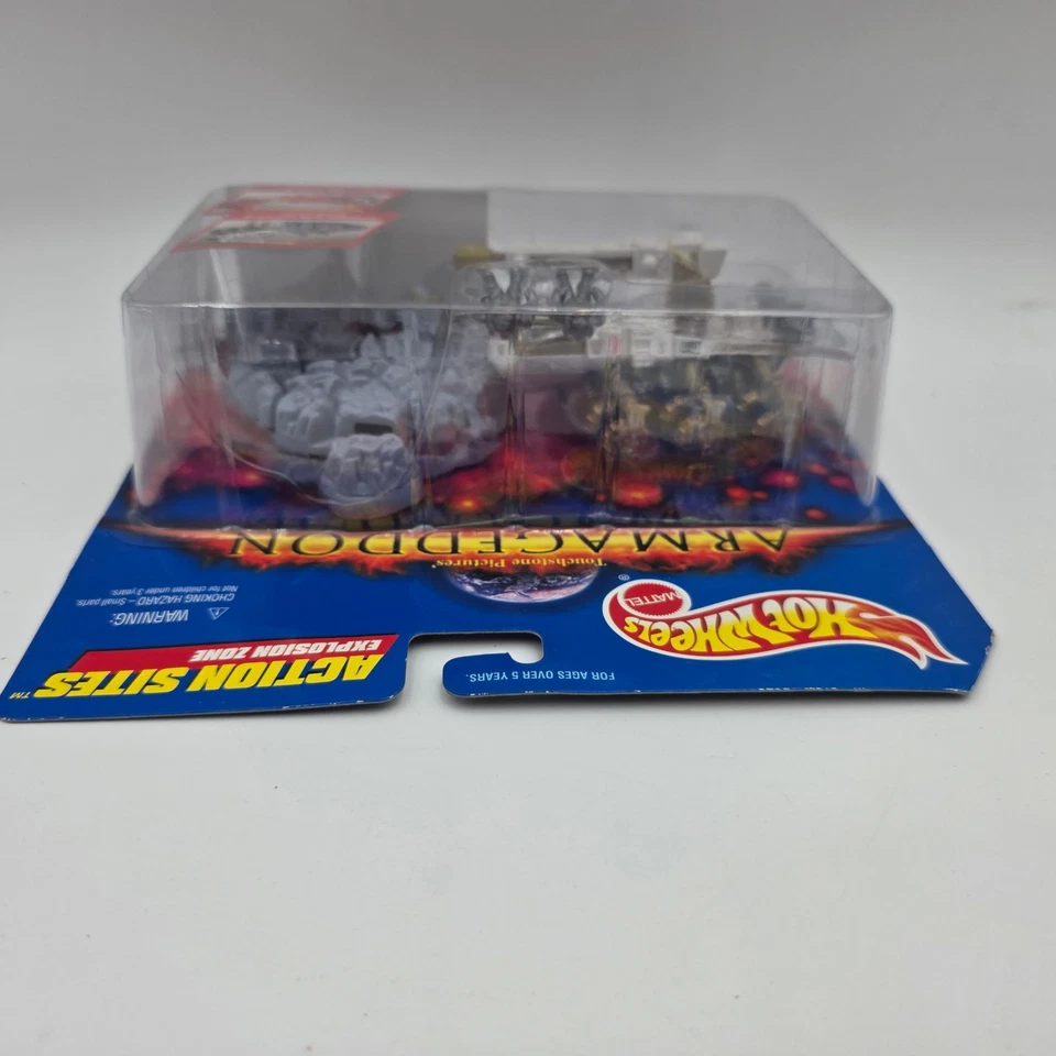 Игровой набор Hot Wheels Armageddon Action Sites Explosion Zone Armadillo от Mattel - Изображение 4 из 4