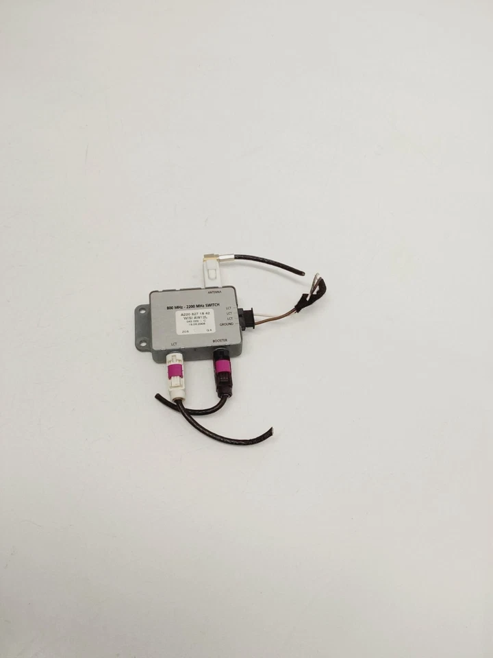 Módulo amplificador amplificador antena teléfono Mercedes-Benz E350 2007 OEM A2208271842 Foto 3 de 4