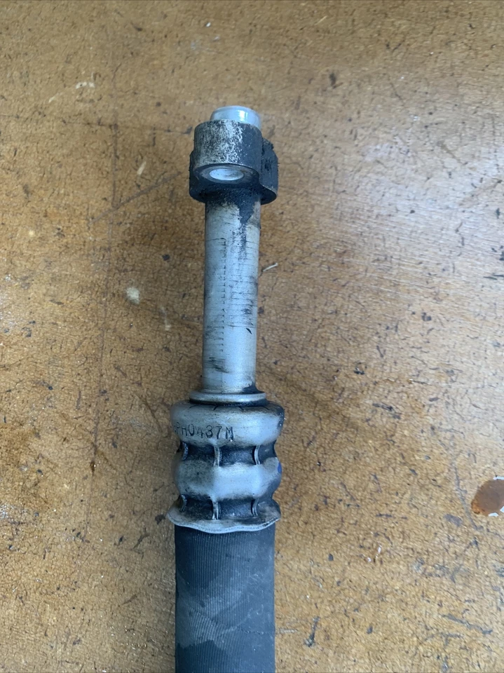 Chevrolet Silverado 1500 GMC Sierra 1500 2007-2013 manguera de refrigerante aire acondicionado OEM Foto 4 de 4