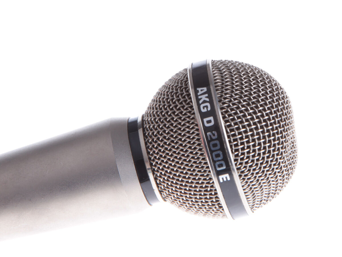 AKG D2000 E dynamic Vintage Microphone for live vocals fully AKG D2000 E dynamic Vintage Microphone for live vocals fully