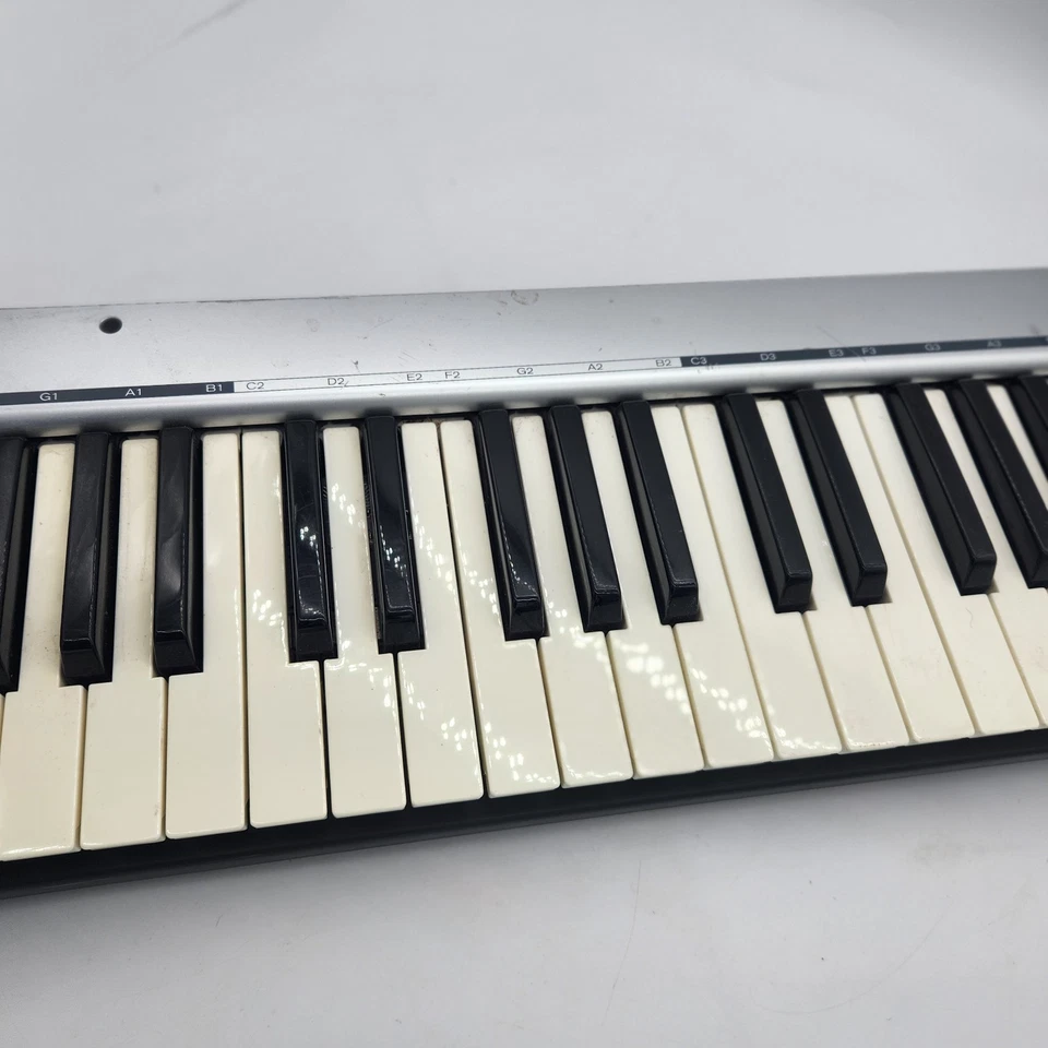 M-Audio KeyRig 49 Midi Keyboard 49-Key USB MIDI Controller - Image 2 of 4