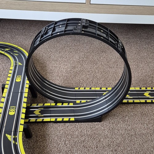 Wacky Races Micro Scalextric Race Track 1:64 Loop The Loop Boxed Fully Working - Afbeelding 7 van 24