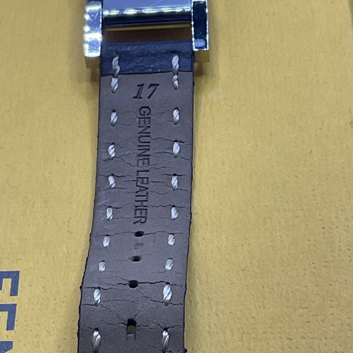 FENDI Damen Luxusuhr, Uhr, Box und Papiere, Neuakku. Erstaunliches Design - Bild 18 von 24
