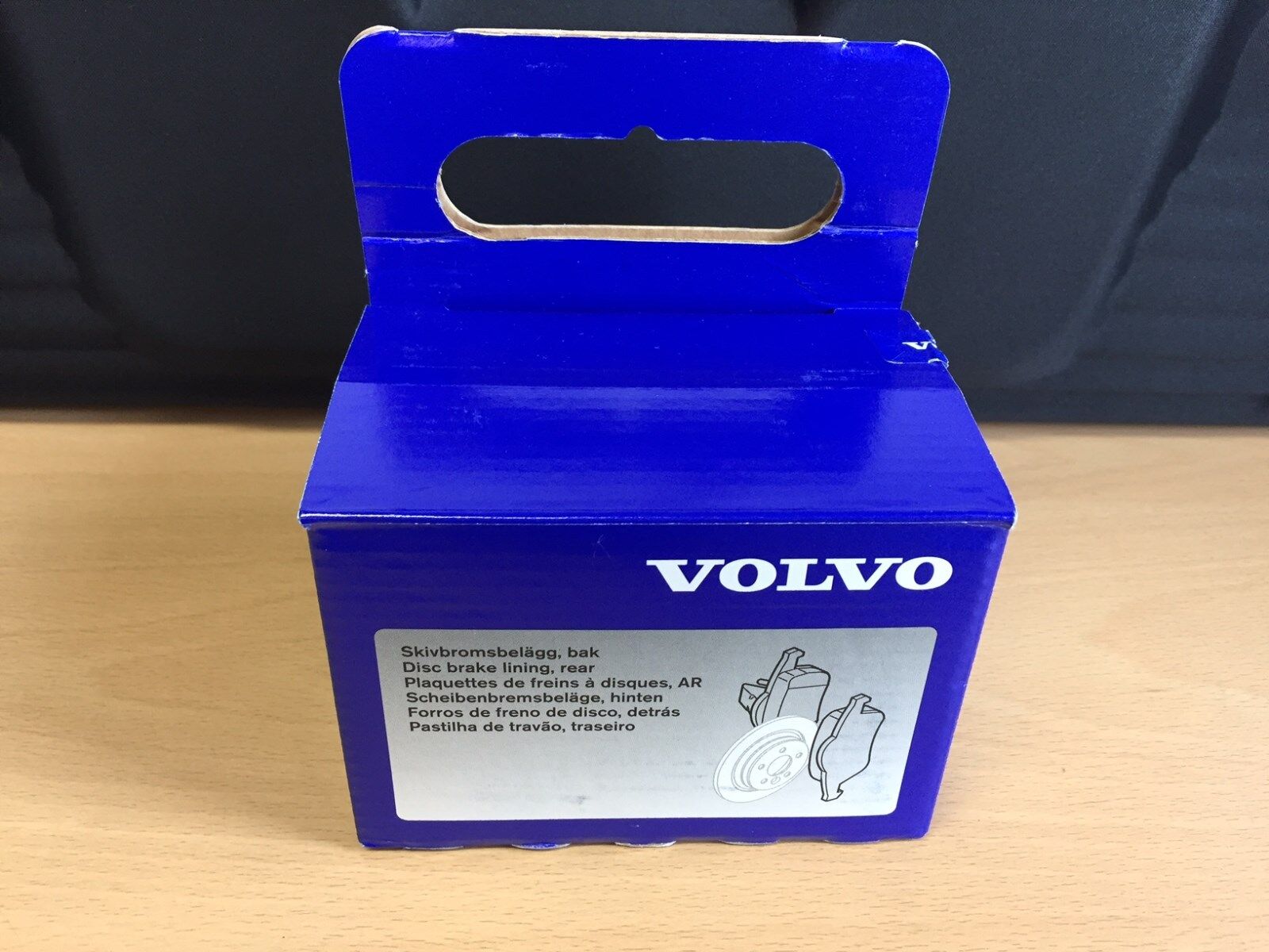 GENUINE VOLVO REAR BRAKE PAD PADS KIT 31317482 BRAKES S60 V60 *SOLID