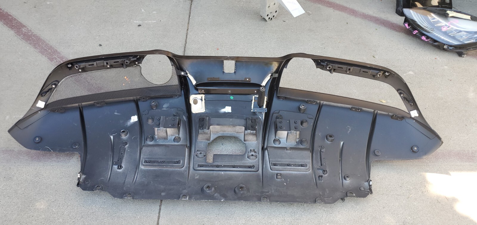 2019-22  FERRARI F8 Tributo Rear Diffuser 863542 OEM