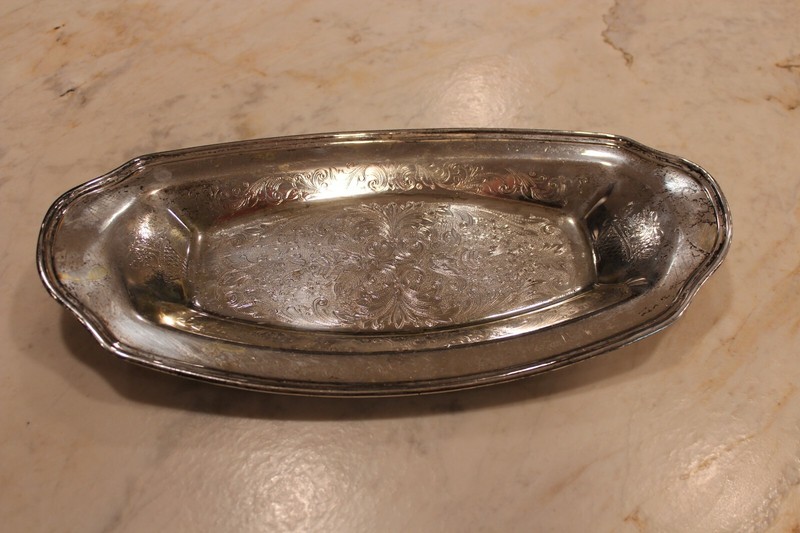 VTG Silver Plate Bread Tray with design