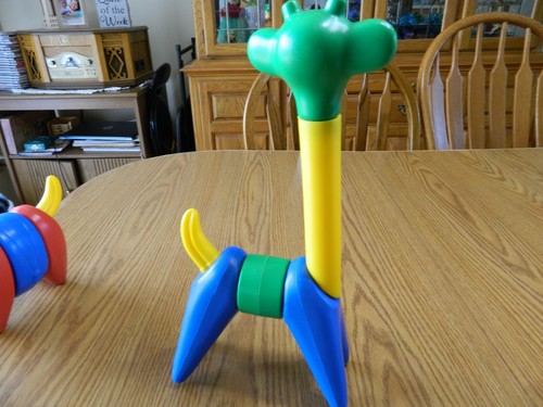 Vintage 1966 Tupperware TupperToys 16 Pieces Zoo It Yourself Animals - VGUC - Picture 4 of 7