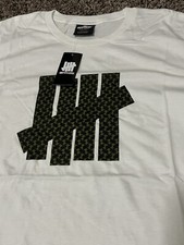 Undefeated Logo T-shirt Size Medium